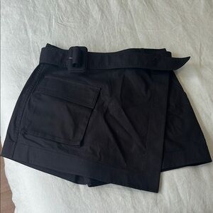 Simkhai Black Women's Skort